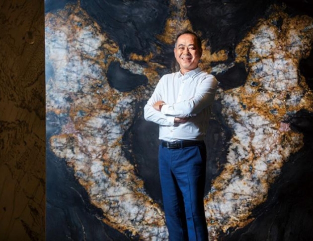 <h8>媒體報導</h8>同樣賣石材，價格是同業50倍！曾投資房仲業虧300萬，他如何翻身成為「高檔石材王」？