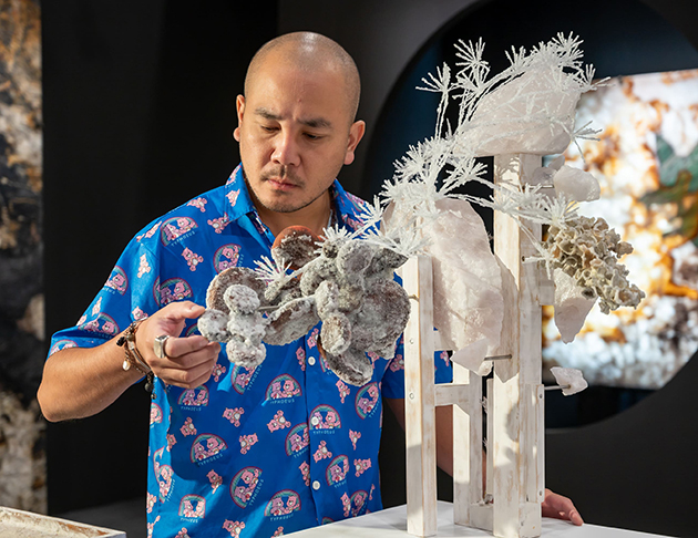 <h8>媒體報導</h8>遇見石材，照見靈性｜ ART TAIPEI 2025 承豪石材執行長陳昱愷 × 跨界藝術家李霽