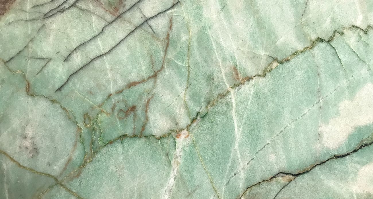 柳岸綠茵